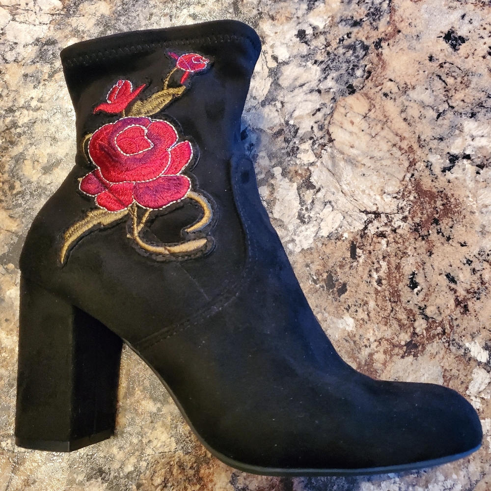 Candies embroidered ankle boots